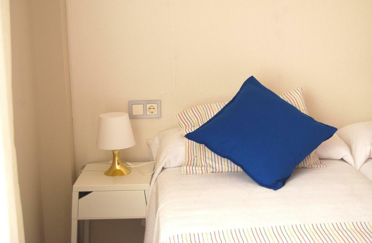 Centrico Nuevo Dos Banos Parking Apartment Seville Ngoại thất bức ảnh